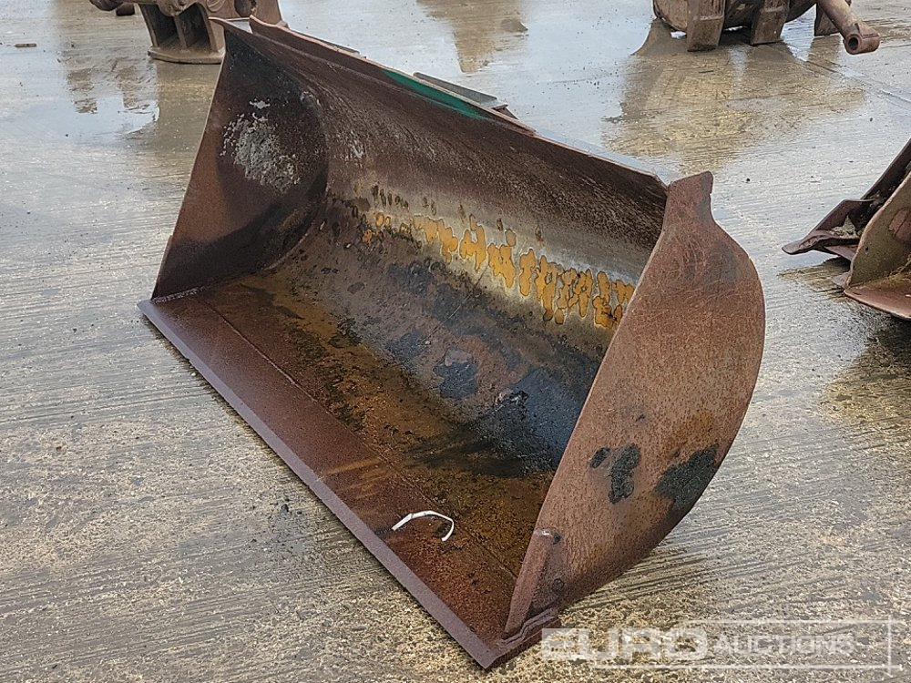 70" Loading Bucket to suit Telehandler - Godet: photos 1 70" Loading Bucket to suit Telehandler - Godet: photos 1