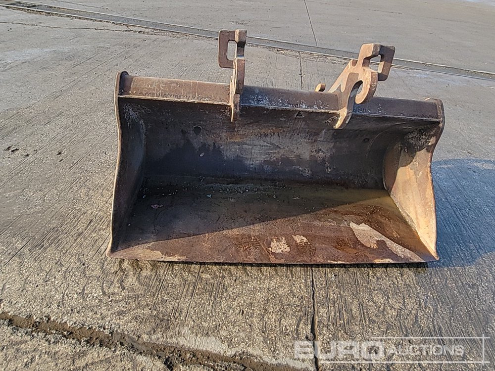 Godet 72" Ditching Bucket to suit Dedicated QH: photos 8