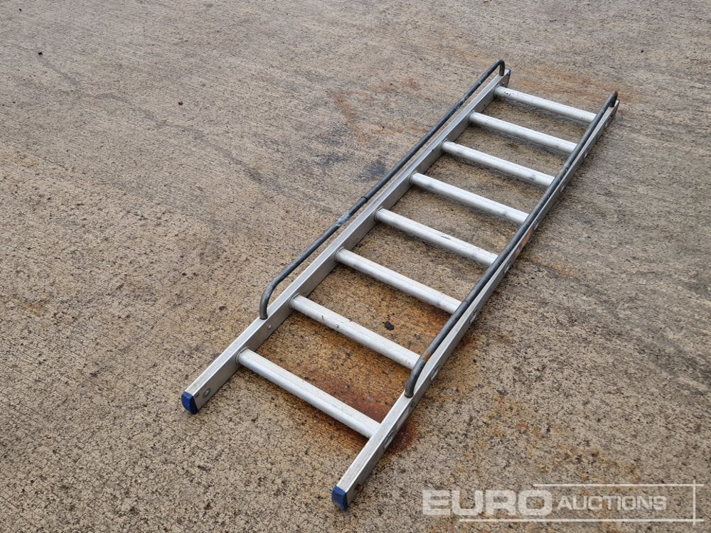 8 Tread Aluminium Ladder - Matériel de chantier: photos 1 8 Tread Aluminium Ladder - Matériel de chantier: photos 1