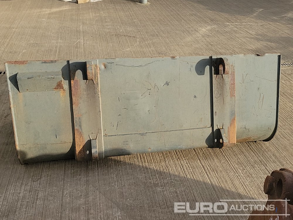 88" Loading Bucket to suit Telehandler - Godet: photos 4 88" Loading Bucket to suit Telehandler - Godet: photos 4
