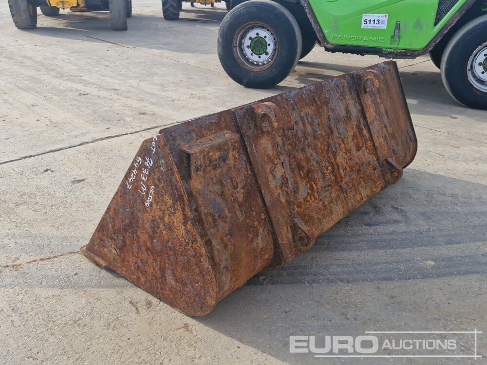 90" Loading Bucket to suit JCB Telehandler - Godet: photos 3 90" Loading Bucket to suit JCB Telehandler - Godet: photos 3
