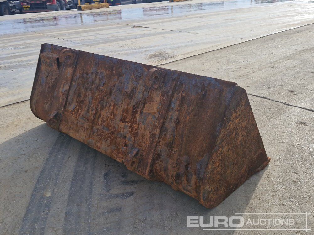 90" Loading Bucket to suit JCB Telehandler - Godet: photos 5 90" Loading Bucket to suit JCB Telehandler - Godet: photos 5