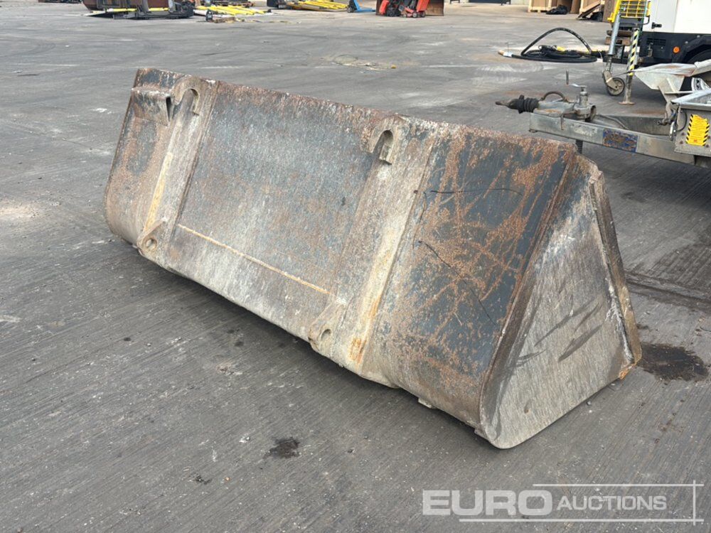 Godet 90" Loading Bucket to suit Telehandler: photos 7 Godet 90" Loading Bucket to suit Telehandler: photos 7