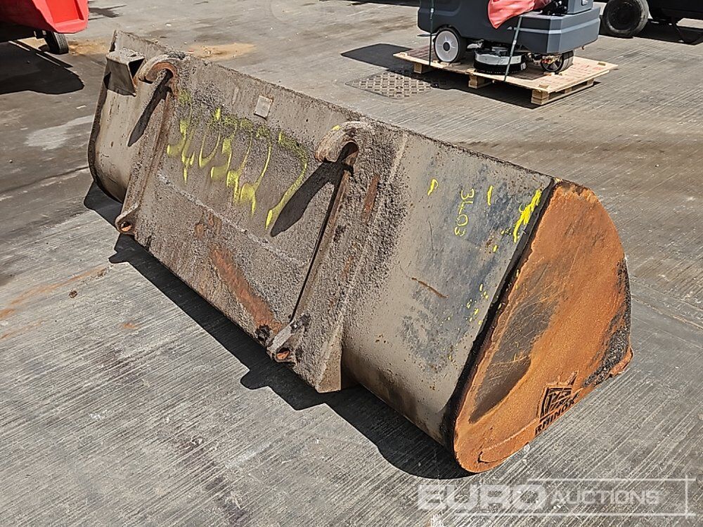 90" Loading Bucket to suit Telehandler - Godet: photos 5 90" Loading Bucket to suit Telehandler - Godet: photos 5