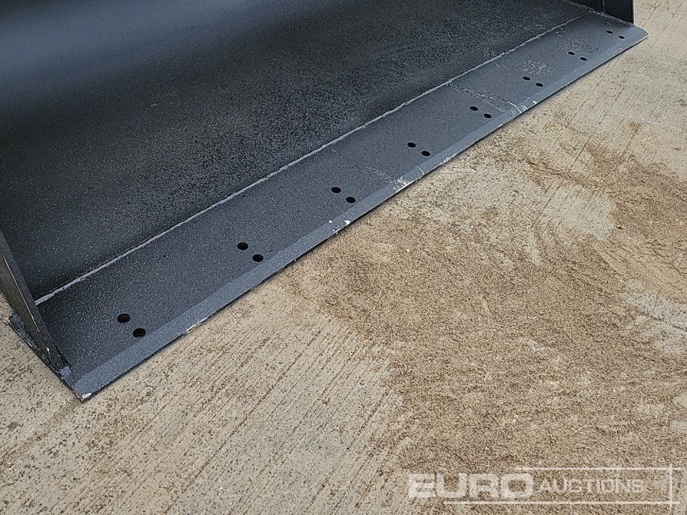 Godet neuf 90" Loading Bucket to suit Telehandler: photos 12