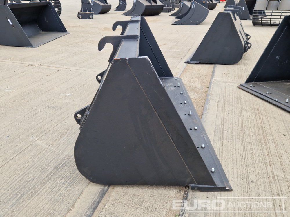 90" Loading Bucket to suit Telehandler - Godet: photos 4 90" Loading Bucket to suit Telehandler - Godet: photos 4