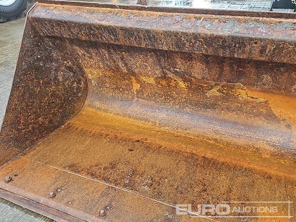 Godet 90" Loading Bucket to suit Telehandler: photos 13 Godet 90" Loading Bucket to suit Telehandler: photos 13