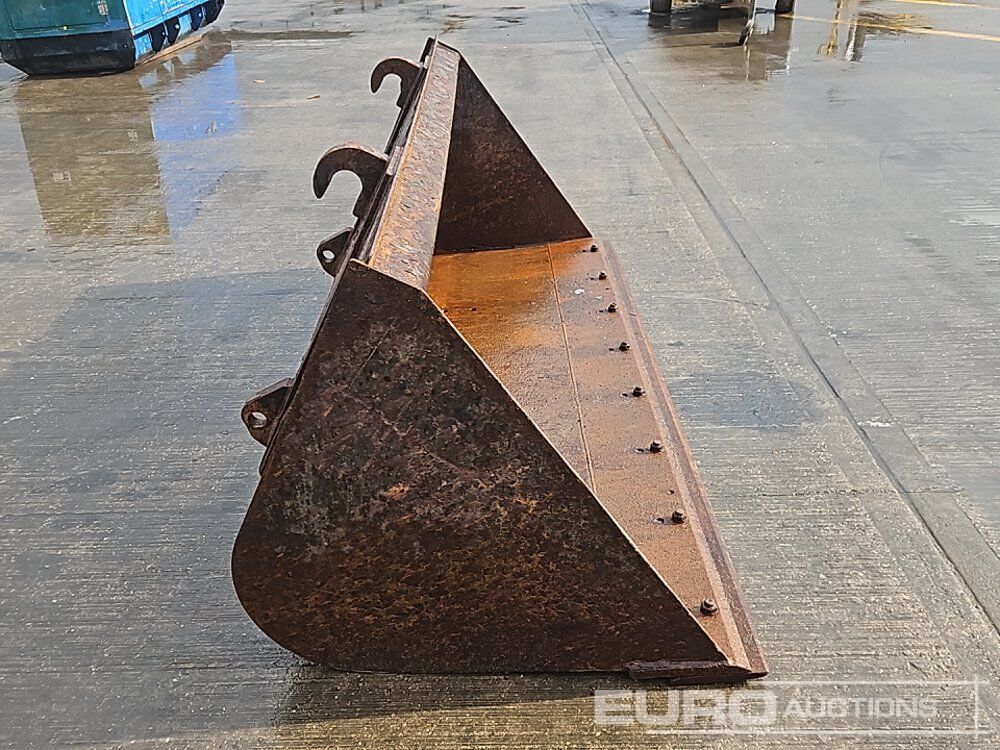 Godet 90" Loading Bucket to suit Telehandler: photos 6 Godet 90" Loading Bucket to suit Telehandler: photos 6