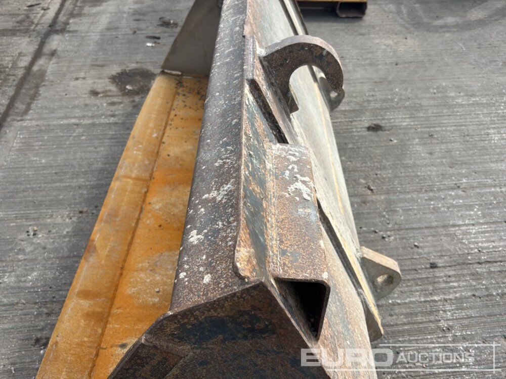 Godet 90" Loading Bucket to suit Telehandler: photos 15 Godet 90" Loading Bucket to suit Telehandler: photos 15