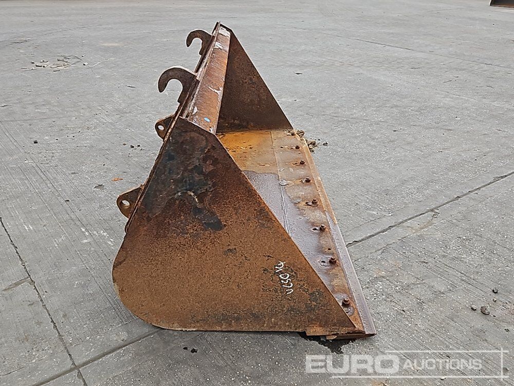 Godet 90" Loading Bucket to suit Telehandler: photos 6 Godet 90" Loading Bucket to suit Telehandler: photos 6