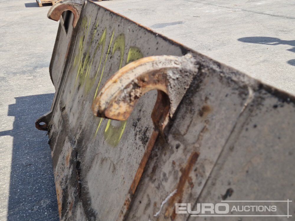 Godet 90" Loading Bucket to suit Telehandler: photos 10 Godet 90" Loading Bucket to suit Telehandler: photos 10