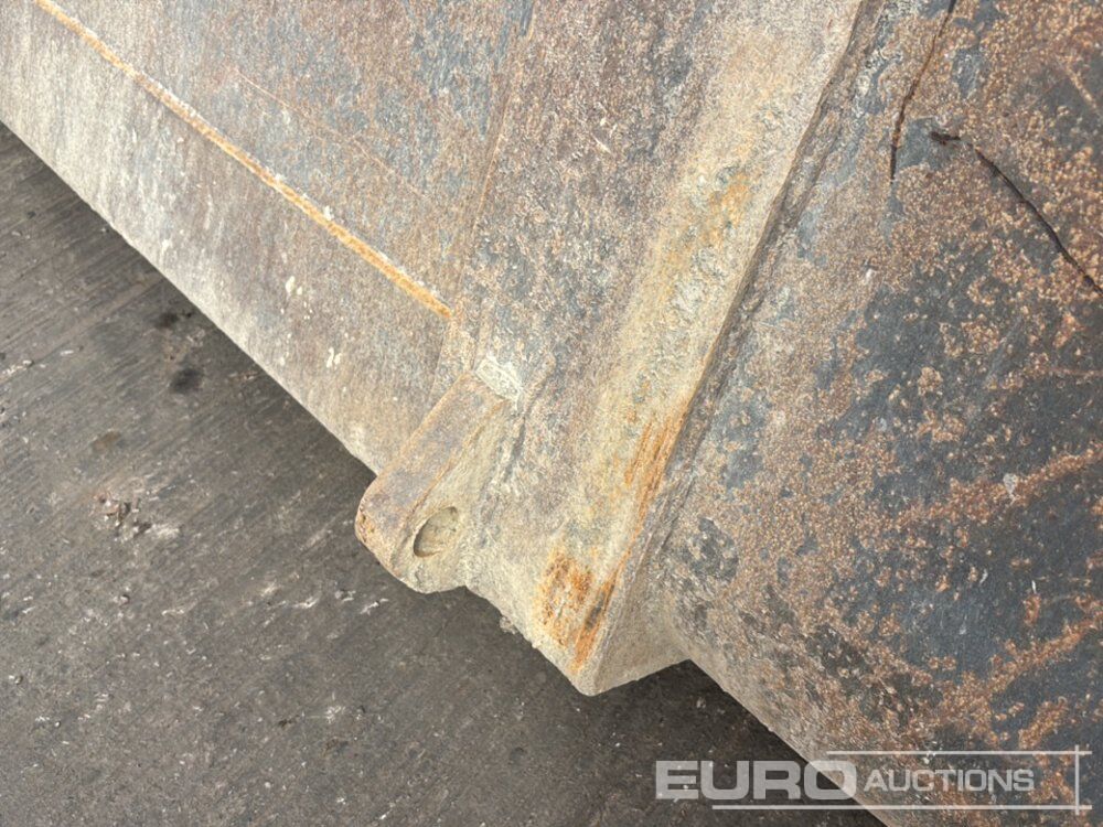 Godet 90" Loading Bucket to suit Telehandler: photos 12 Godet 90" Loading Bucket to suit Telehandler: photos 12