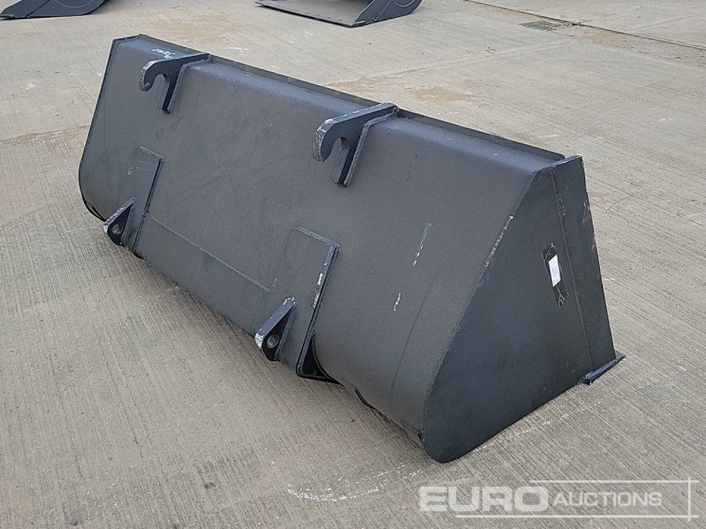 90" Loading Bucket to suit Telehandler - Godet: photos 5 90" Loading Bucket to suit Telehandler - Godet: photos 5