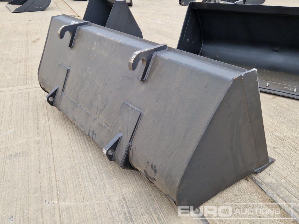 90" Loading Bucket to suit Telehandler - Godet: photos 5 90" Loading Bucket to suit Telehandler - Godet: photos 5