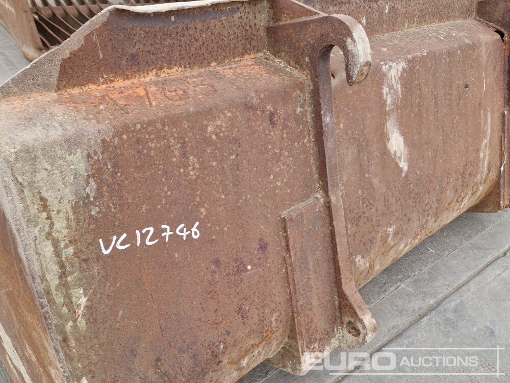 Godet 90" Loading Bucket to suit Telehandler: photos 9 Godet 90" Loading Bucket to suit Telehandler: photos 9