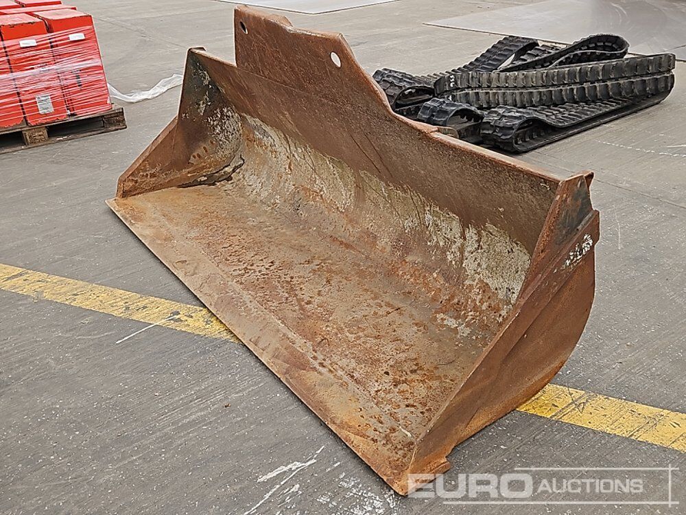 90" Loading Bucket to suit Telehandler - Godet: photos 1 90" Loading Bucket to suit Telehandler - Godet: photos 1