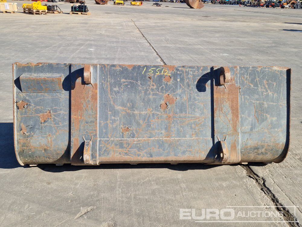 90" Loading Bucket to suit Telehandler - Godet: photos 4 90" Loading Bucket to suit Telehandler - Godet: photos 4