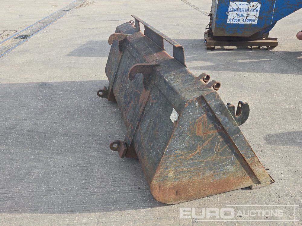 92" Loading Bucket to suit Telehandler - Godet: photos 5 92" Loading Bucket to suit Telehandler - Godet: photos 5