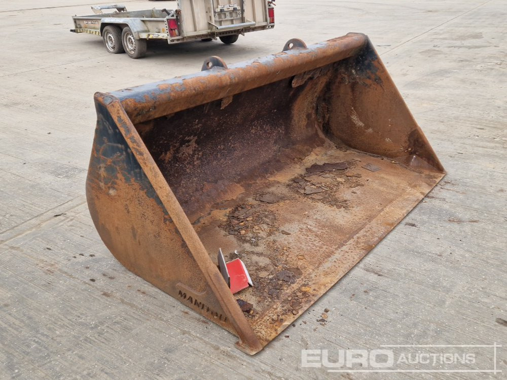 Godet 94" Loading Bucket to suit Telehandler: photos 7 Godet 94" Loading Bucket to suit Telehandler: photos 7
