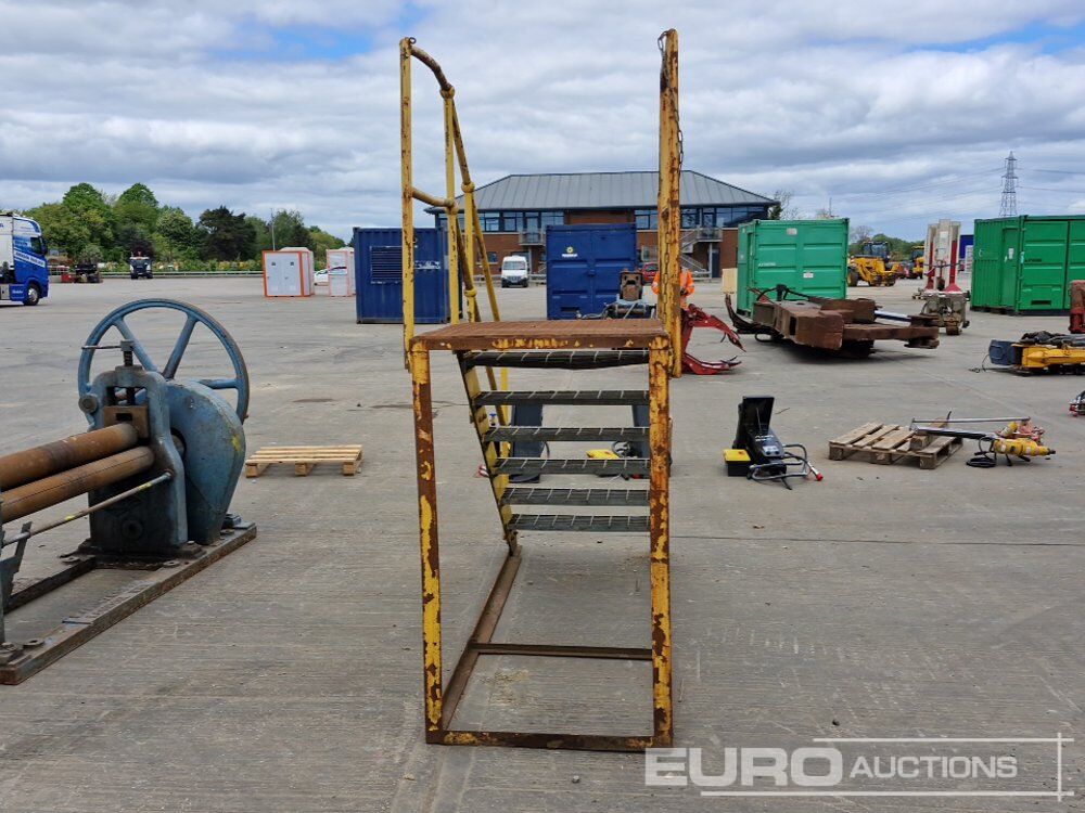 Access Platform Stairs - Nacelle: photos 4 Access Platform Stairs - Nacelle: photos 4