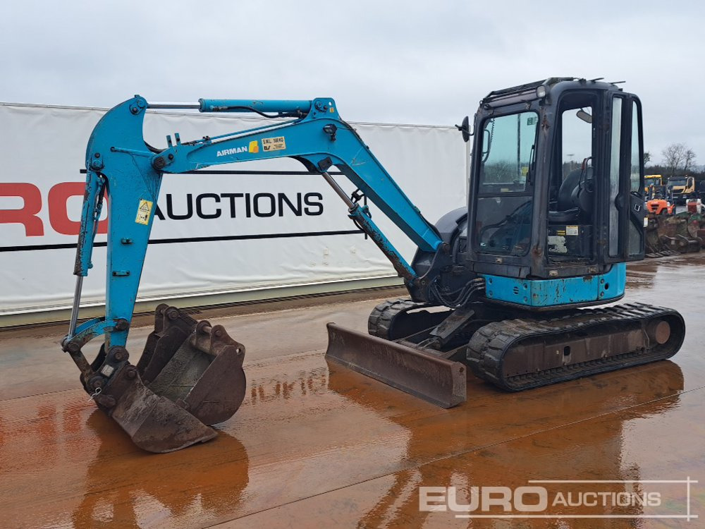 Airman AX40U-4 - Mini pelle: photos 1 Airman AX40U-4 - Mini pelle: photos 1