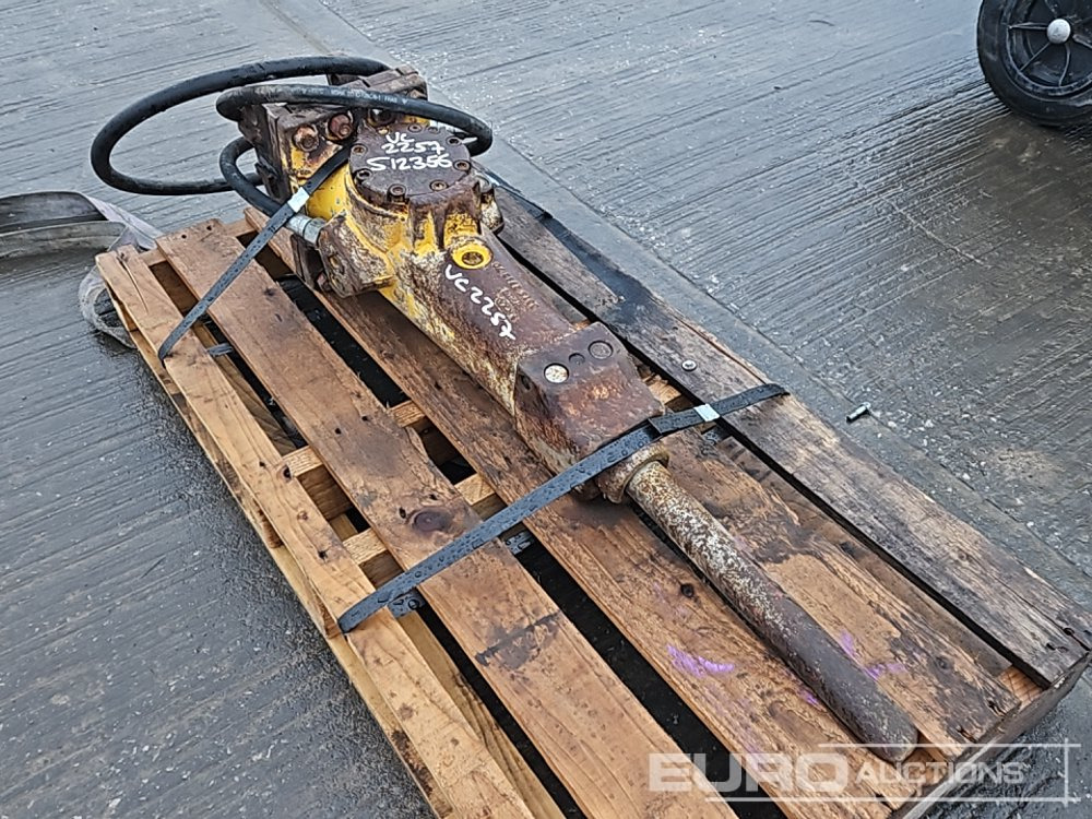 Atlas Copco SB120 - Marteau hydraulique: photos 1 Atlas Copco SB120 - Marteau hydraulique: photos 1