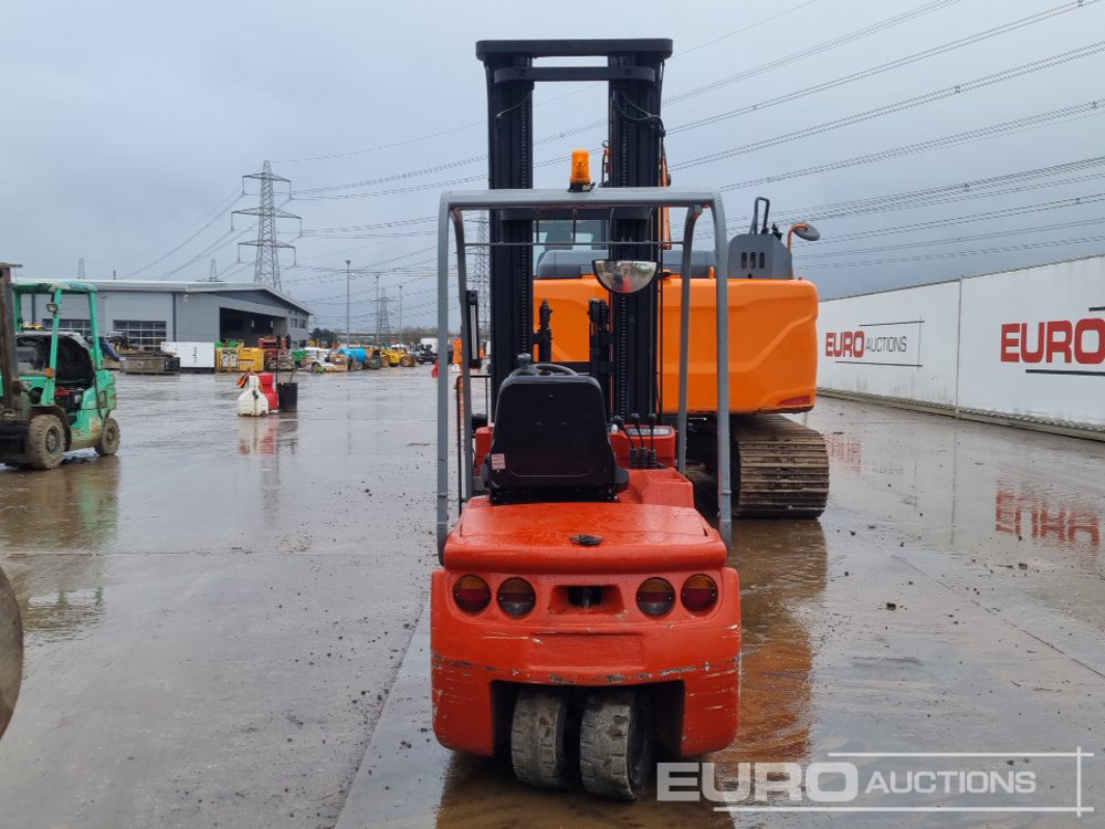 BT C3E160 - Chariot élévateur: photos 4 BT C3E160 - Chariot élévateur: photos 4