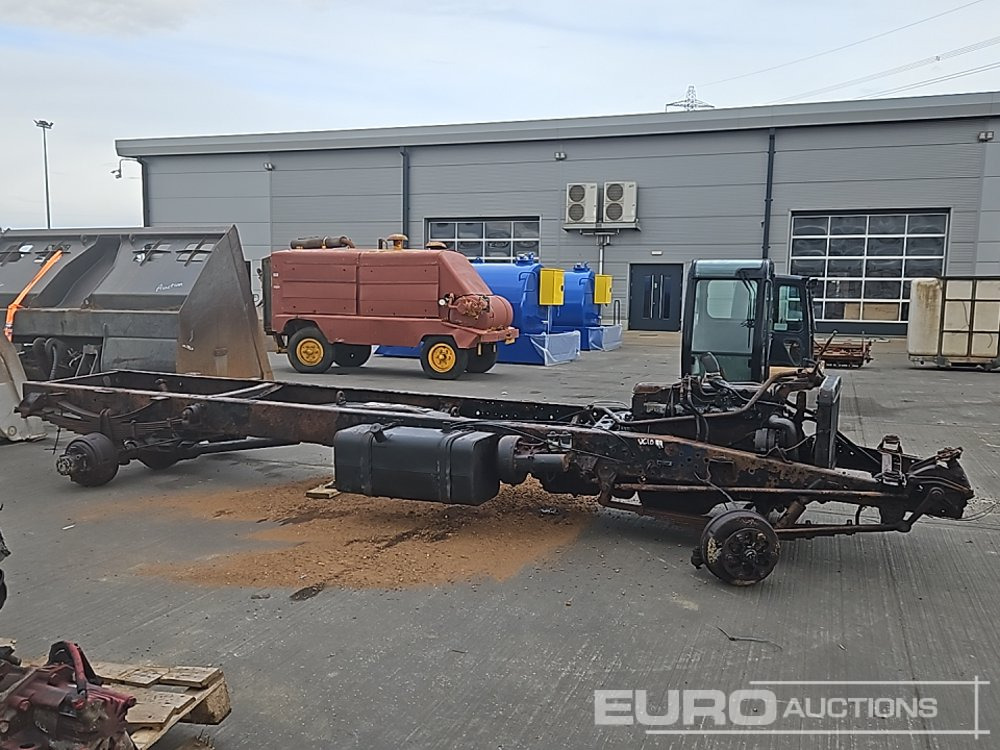 Bedford 6-Cylinder Engine, Gearbox, Front Steering Axle, Drive Axle - Moteur: photos 2 Bedford 6-Cylinder Engine, Gearbox, Front Steering Axle, Drive Axle - Moteur: photos 2