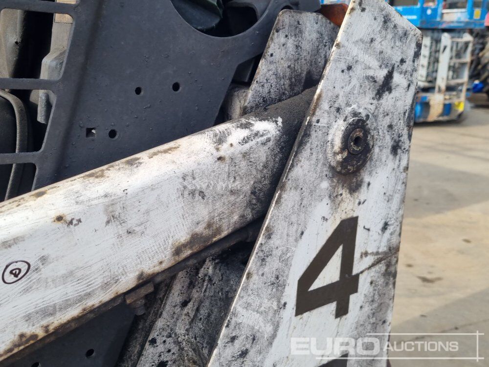 Mini chargeuse Bobcat 453: photos 19