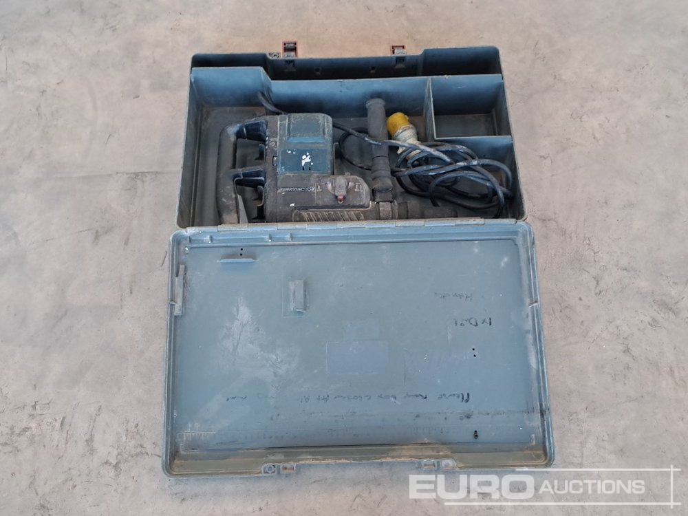 Bosch 110 Volt Hammer Drill - Matériel de chantier: photos 4 Bosch 110 Volt Hammer Drill - Matériel de chantier: photos 4