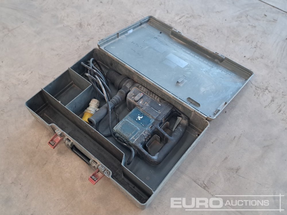 Bosch 110 Volt Hammer Drill - Matériel de chantier: photos 1 Bosch 110 Volt Hammer Drill - Matériel de chantier: photos 1