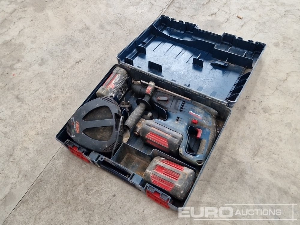 Bosch GBH36VF 36 Volt Hammer Drill/Breaker, Charger, Batterys - Matériel de chantier: photos 1 Bosch GBH36VF 36 Volt Hammer Drill/Breaker, Charger, Batterys - Matériel de chantier: photos 1