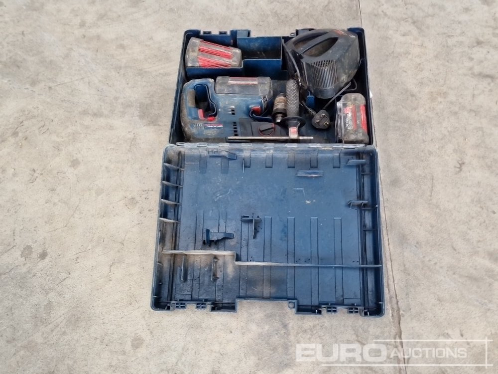 Bosch GBH36VF 36 Volt Hammer Drill/Breaker, Charger, Batterys - Matériel de chantier: photos 4 Bosch GBH36VF 36 Volt Hammer Drill/Breaker, Charger, Batterys - Matériel de chantier: photos 4