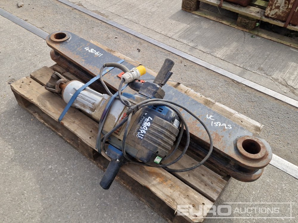 Bosch GSH27VC 110Volt Handheld Breaker, Mutley Excavator Attachment Link - Matériel de chantier: photos 1 Bosch GSH27VC 110Volt Handheld Breaker, Mutley Excavator Attachment Link - Matériel de chantier: photos 1