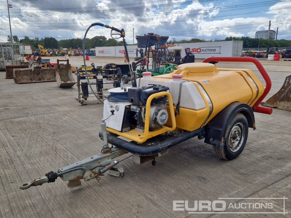 Brendon Bowsers Single Axle Plastic Water Bowser, Honda Pressure Washer - Nettoyeur haute pression: photos 1 Brendon Bowsers Single Axle Plastic Water Bowser, Honda Pressure Washer - Nettoyeur haute pression: photos 1