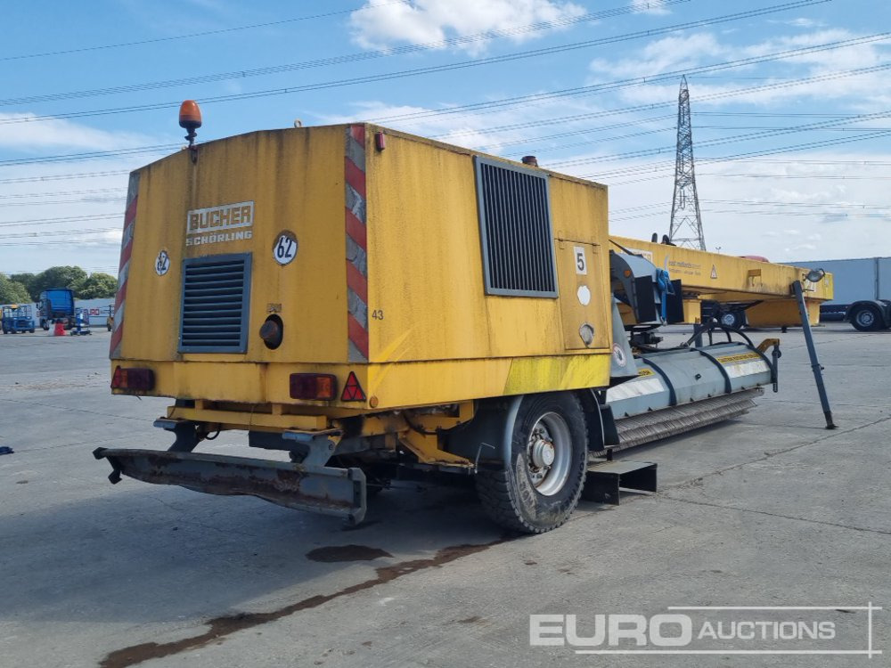 Bucher Schorling P21 Single Axle Runway Sweeper, Snow Clearing Brush, Snow Blower, Dryer - Souffleuse à neige: photos 5 Bucher Schorling P21 Single Axle Runway Sweeper, Snow Clearing Brush, Snow Blower, Dryer - Souffleuse à neige: photos 5