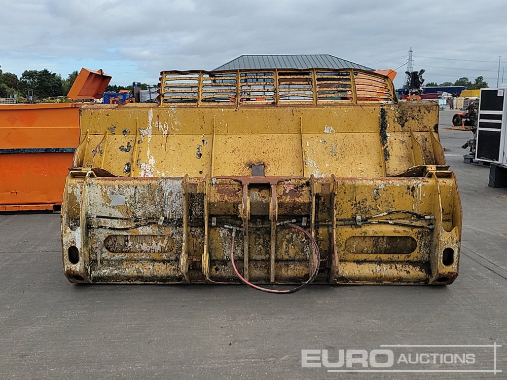 CAT 120" Hi Tip Bucket to suit Wheeled Loader - Godet: photos 4 CAT 120" Hi Tip Bucket to suit Wheeled Loader - Godet: photos 4