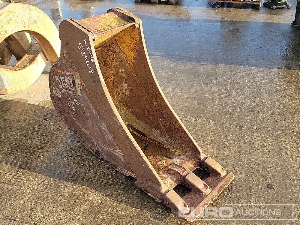 Godet CAT 18" Digging Bucket: photos 7