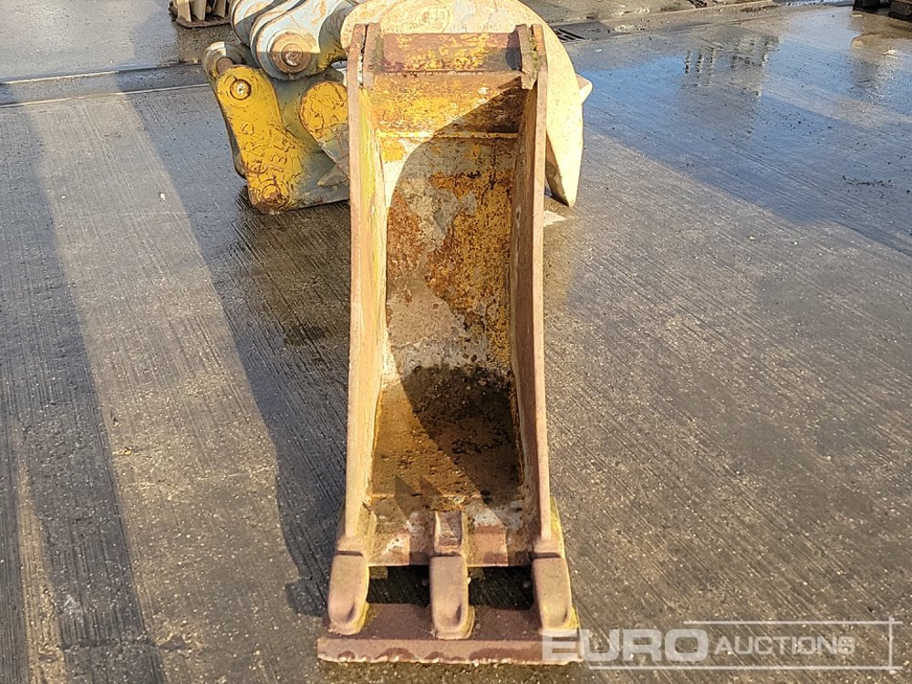 Godet CAT 18" Digging Bucket: photos 8