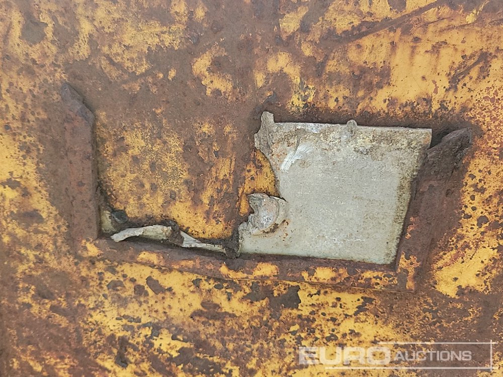 Godet CAT 18" Digging Bucket: photos 13