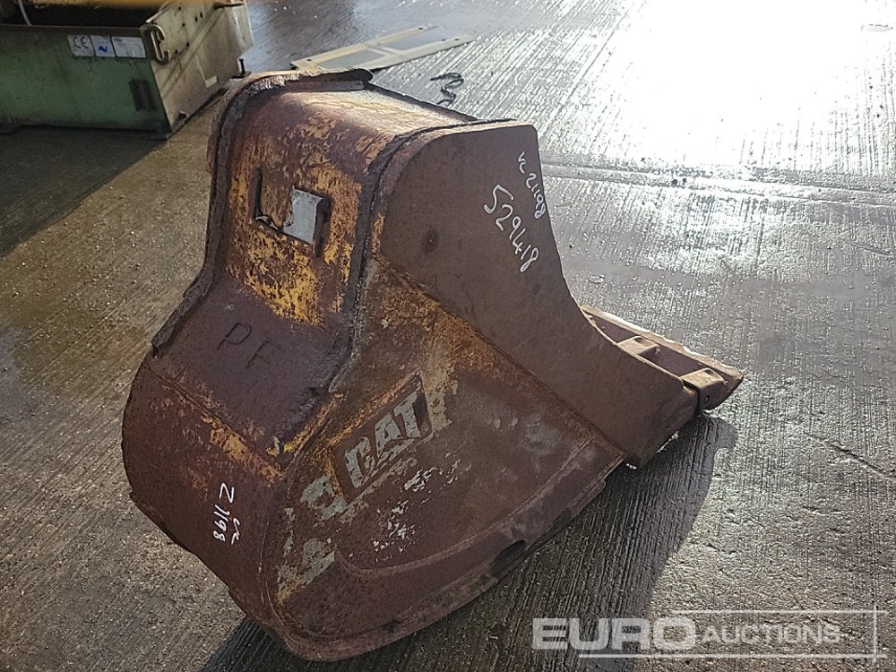 CAT 18" Digging Bucket - Godet: photos 5 CAT 18" Digging Bucket - Godet: photos 5