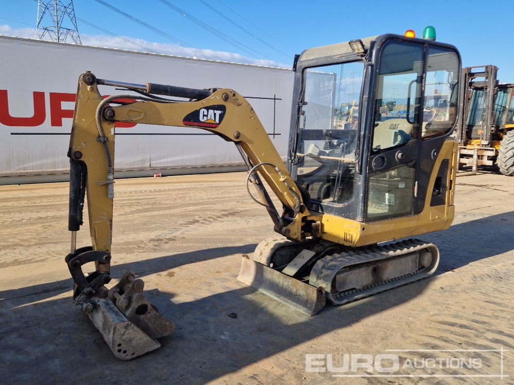 CAT 301.6C - Mini pelle: photos 1 CAT 301.6C - Mini pelle: photos 1
