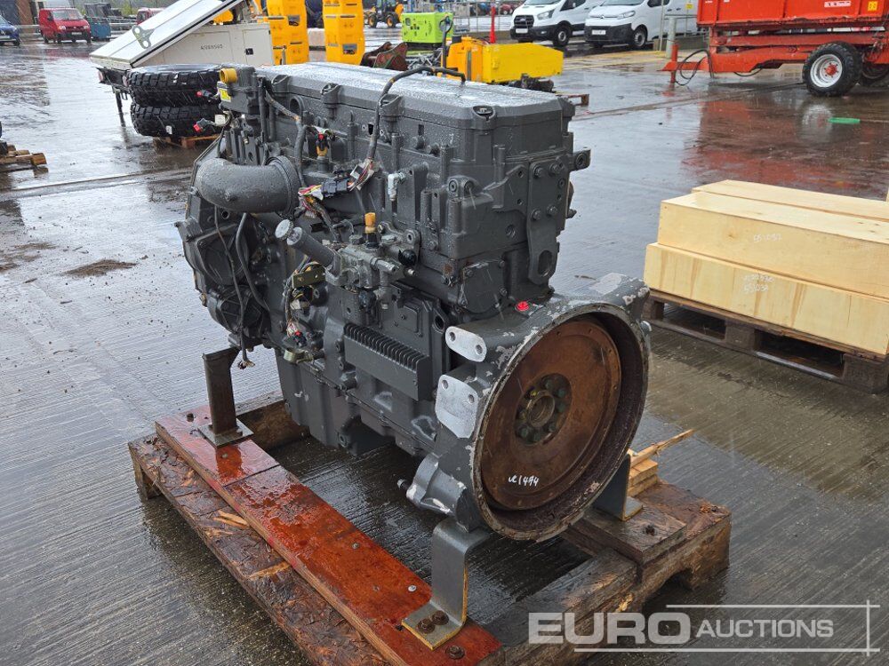 CAT 6 Cylinder Engine - Moteur: photos 3 CAT 6 Cylinder Engine - Moteur: photos 3