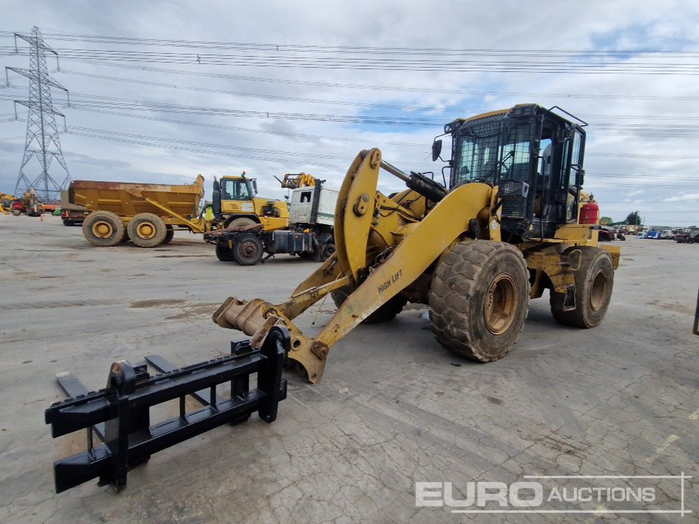 CAT 930M - Chargeuse sur pneus: photos 1 CAT 930M - Chargeuse sur pneus: photos 1