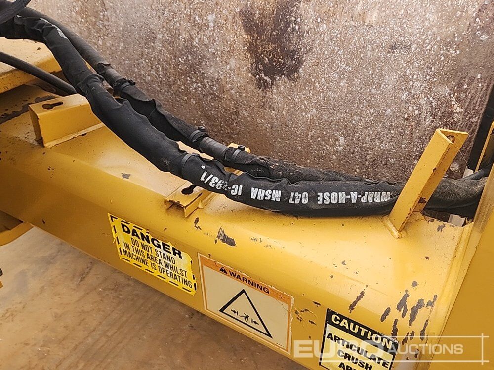 Compacteur CAT CS533E: photos 23