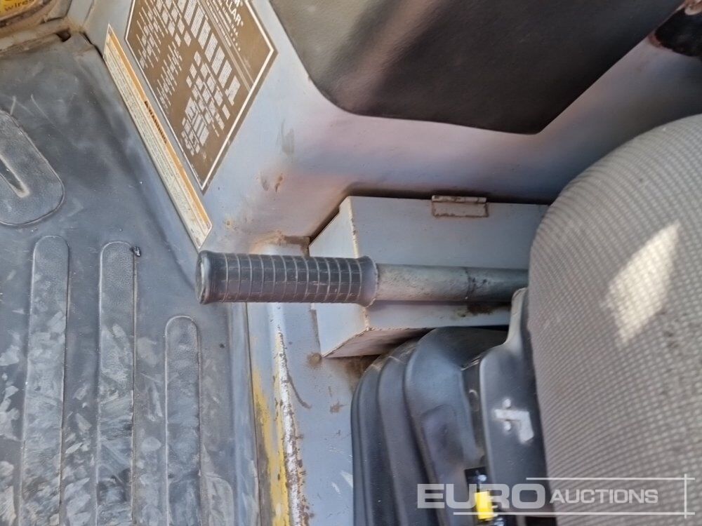 Bulldozer CAT D4G: photos 34