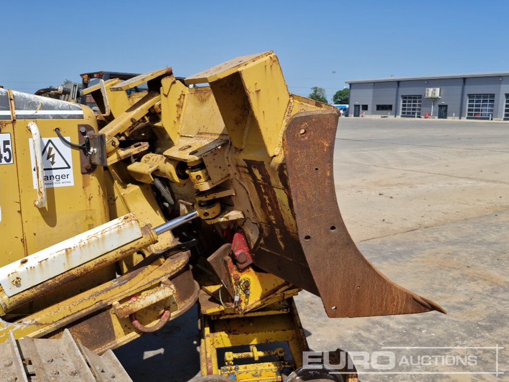 Bulldozer CAT D4G: photos 26