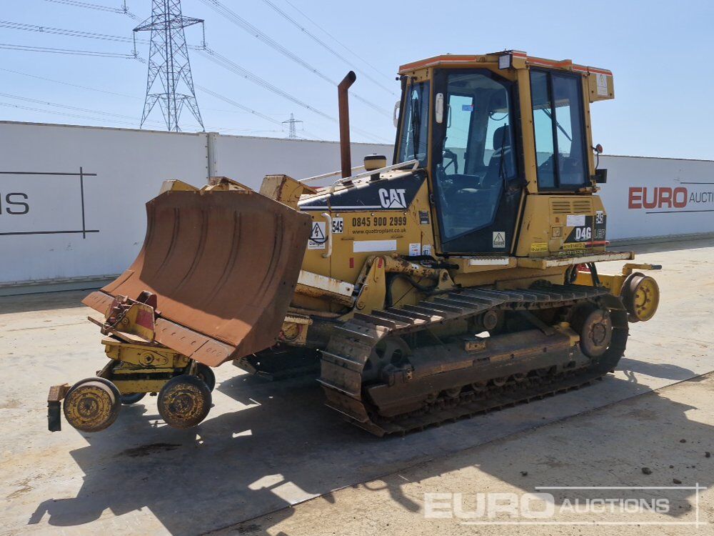 CAT D4G - Bulldozer: photos 1 CAT D4G - Bulldozer: photos 1