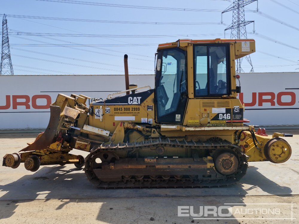 CAT D4G - Bulldozer: photos 2 CAT D4G - Bulldozer: photos 2