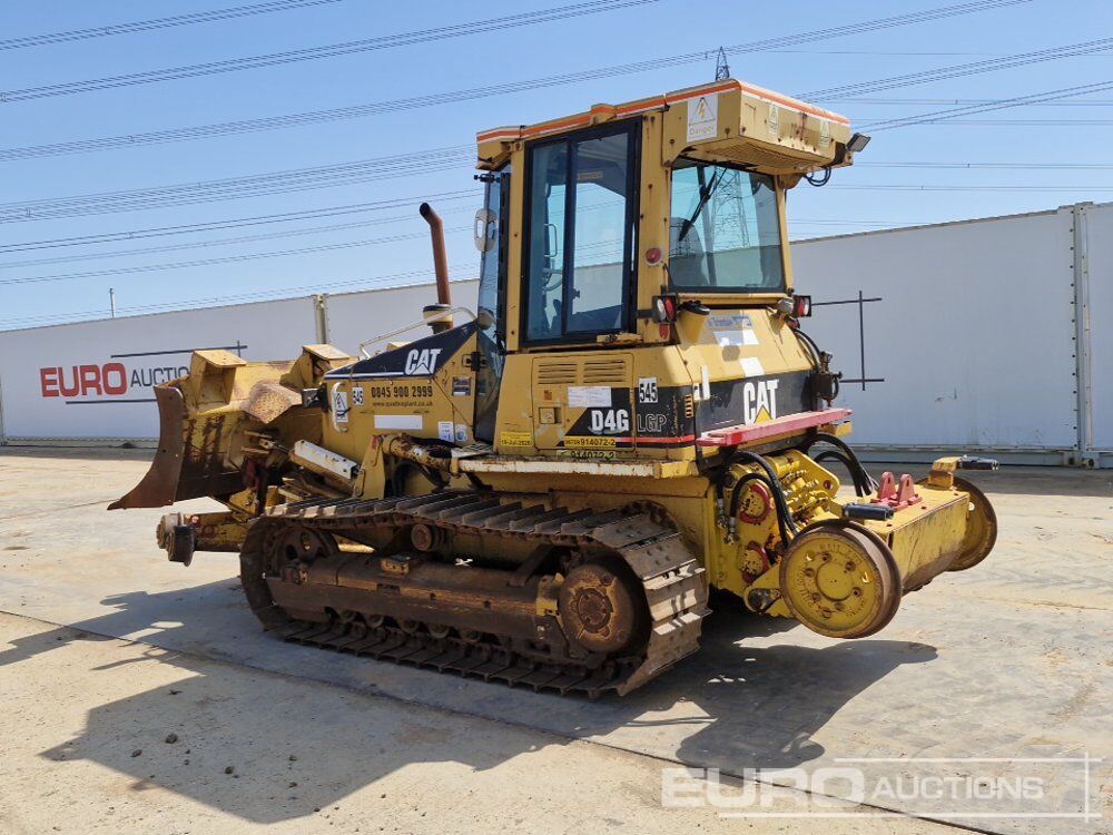 CAT D4G - Bulldozer: photos 3 CAT D4G - Bulldozer: photos 3